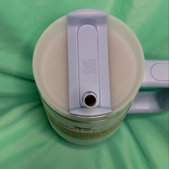 Brand New Stanley 30 oz. Quencher H2.0 FlowState Tumbler Cool Serene Brushstroke - Picture 4 of 4